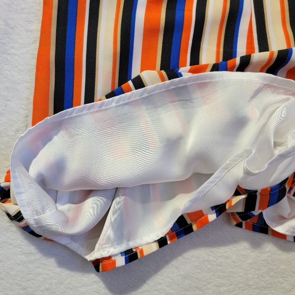 NWT Bebe Striped Halter Romper V Neck Gold Metal Trim Back Zip Size Small - Picture 7 of 15